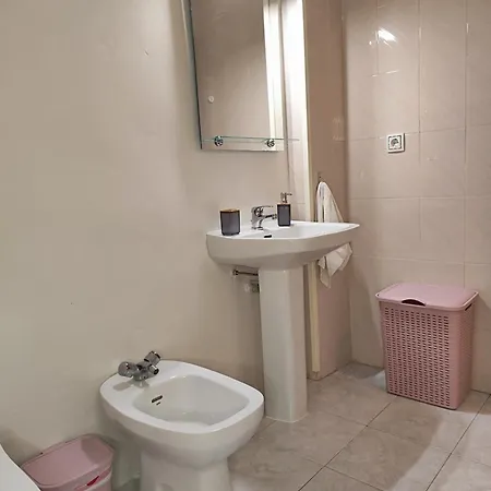 Private Garden Patio & Balcony 2-bedroom * トレビエハ