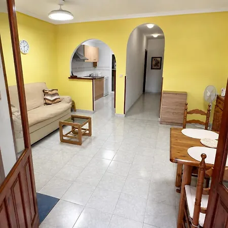 Private Garden Patio & Balcony 2-bedroom *
