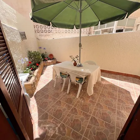 Apartment Private Garden Patio & Balcony 2-bedroom *