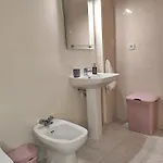 Cozy Retreat With Terrace And Balcony Access * Торевьиа