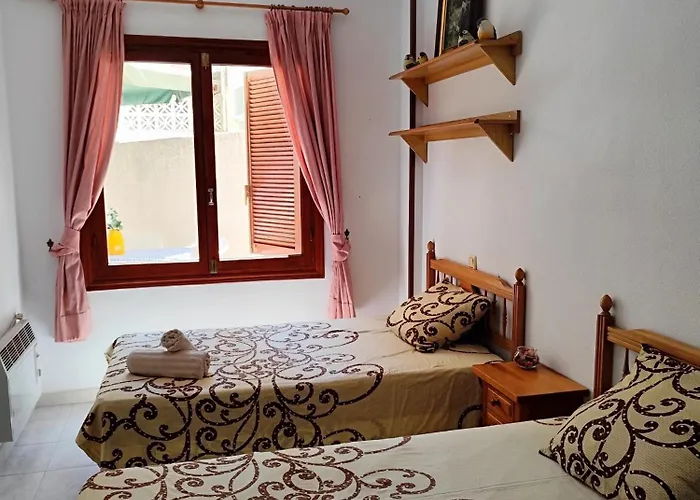 Cozy Retreat With Terrace And Balcony Access Apartment Torrevieja